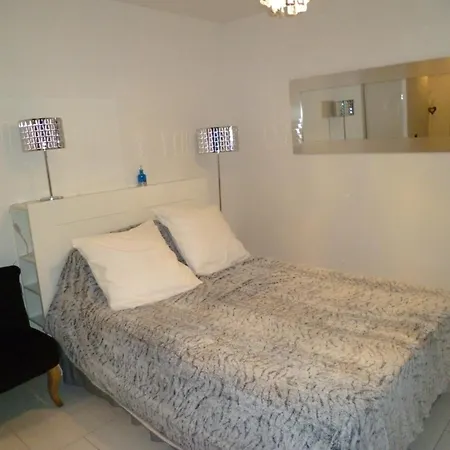 Bed & Breakfast Mas Les Dolmens Et Table D'hotes